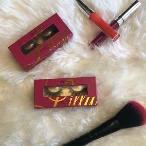 *Limited Edition* 2 pairs of Lilly Lashes x London